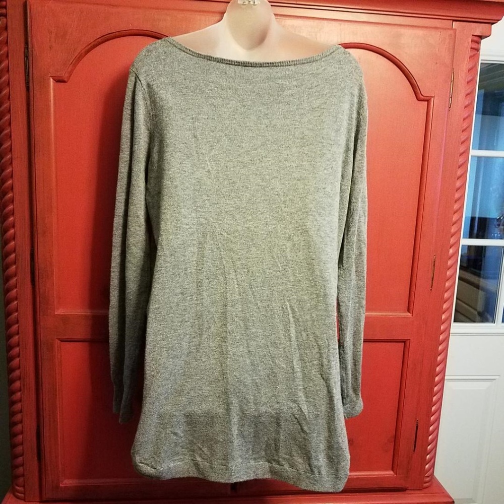 sweater - Picture 2 of 3